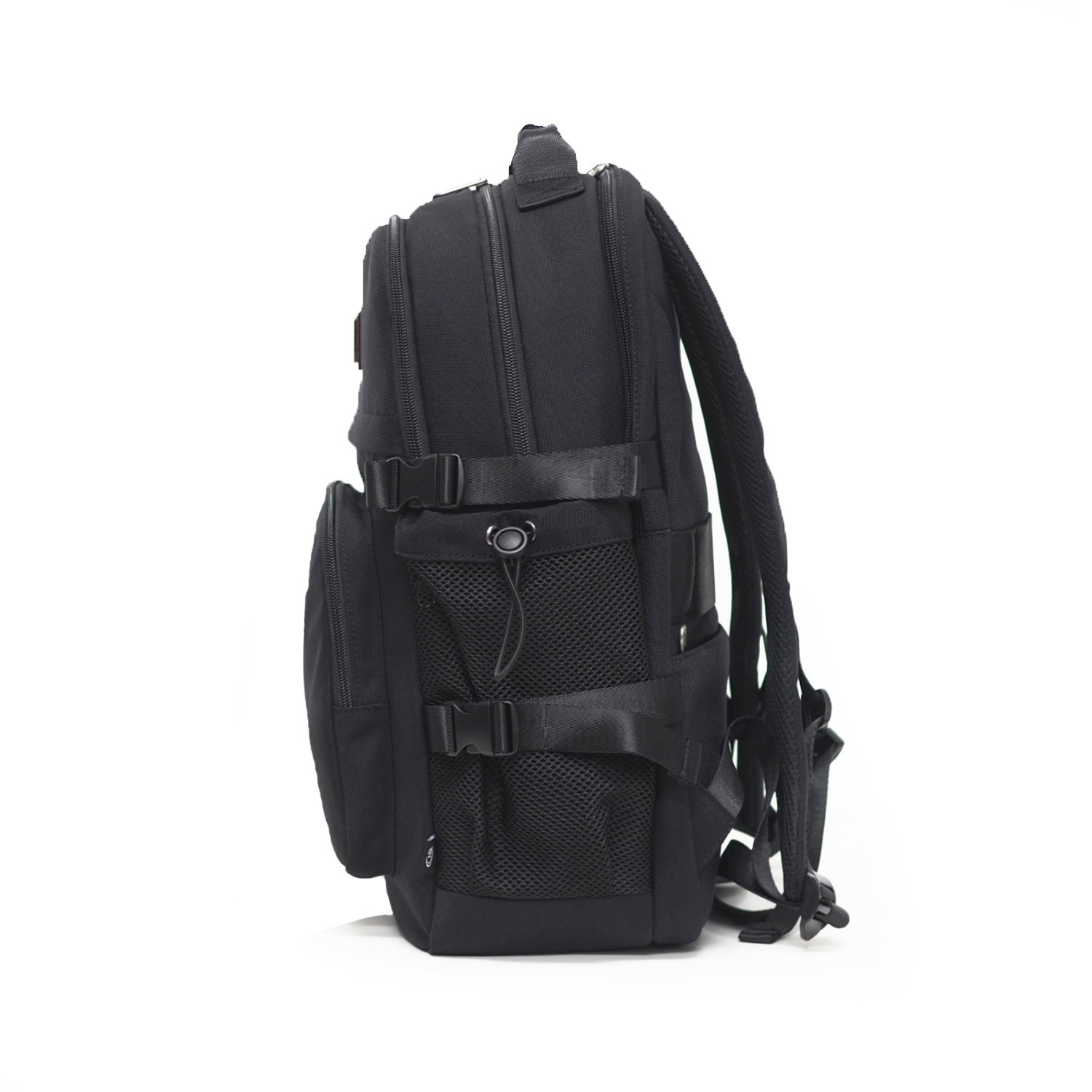 กระเป๋าเป้ HQ LUGGAGE รุ่น 3324 ดีไซน์ทันสมัย ผลิตจากผ้าโพลีเอสเตอร์เคลือบกันละอองน้ำ มาพร้อมช่องจัดเก็บหลากหลาย ช่องใส่โน้ตบุ๊ค ช่องตาข่ายด้านข้าง และสายรัดคาดอกเพื่อเพิ่มความกระชับ สะพายสบายด้วยฟองน้ำบุหนา มีแถบสำหรับสอดคันชักกระเป๋าเดินทาง เหมาะสำหรับเดินทางและใช้งานทุกวัน