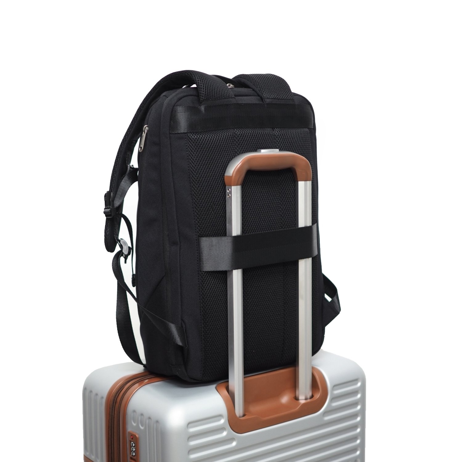 กระเป๋าเป้ HQ LUGGAGE รุ่น 3323 ดีไซน์ทันสมัย ผลิตจากผ้าโพลีเอสเตอร์เคลือบกันละอองน้ำ ช่องใส่ของครบครัน พร้อมช่องบุกันกระแทกสำหรับโน้ตบุ๊คขนาด 16 นิ้ว ช่องซิปหน้า-ข้างใช้งานสะดวก พร้อมสายรัดคาดอกและแถบสอดคันชักกระเป๋าเดินทาง เหมาะทั้งใช้งานประจำวันและเดินทาง