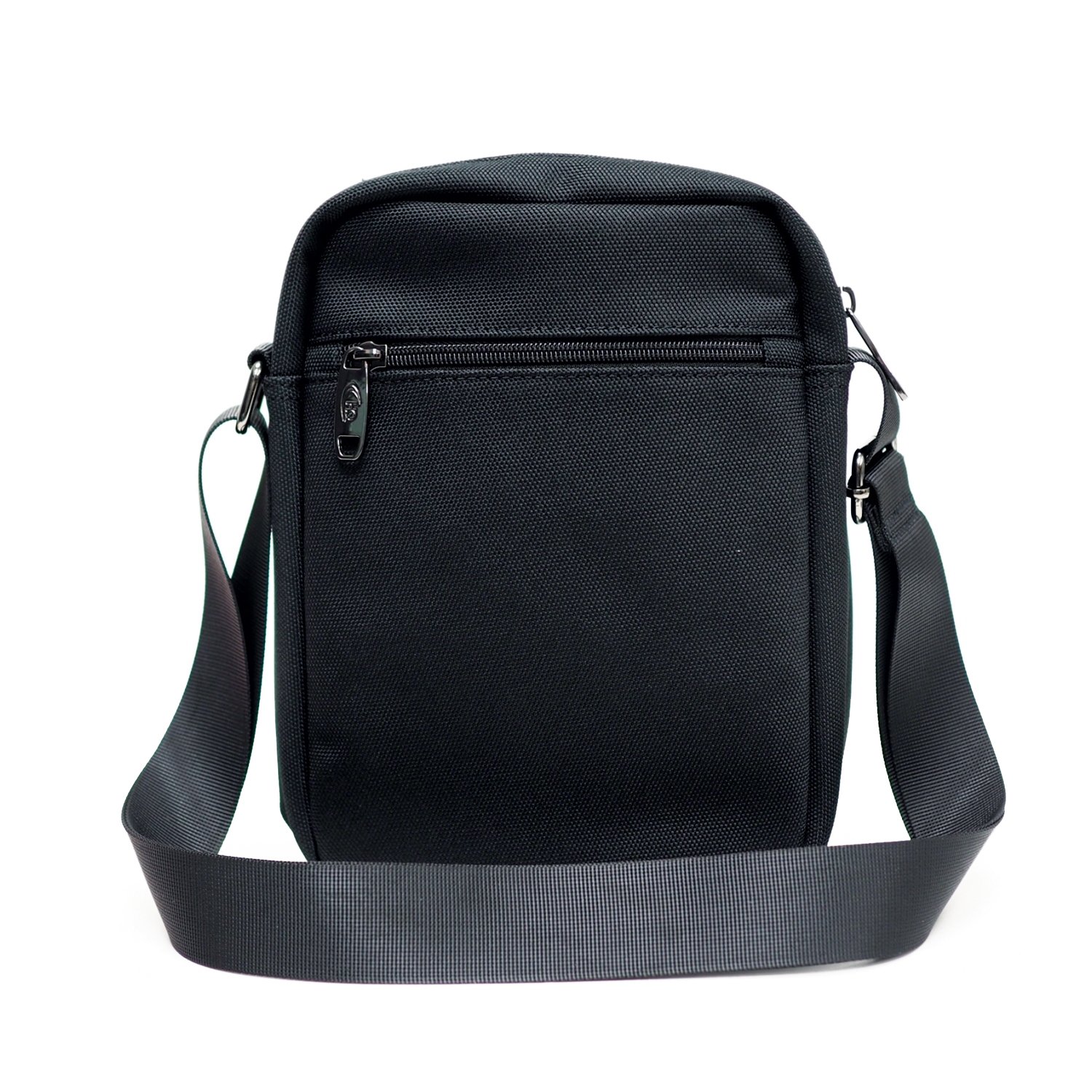 กระเป๋าสะพายข้าง HQ LUGGAGE รุ่น 3330 สีดำ สไตล์มินิมอล เรียบหรู ผลิตจากผ้าโพลีเอสเตอร์ น้ำหนักเบา กันละอองน้ำ พร้อมช่องจัดเก็บครบ ฟังก์ชันใช้งานครบถ้วน บุกันกระแทก EVA Foam ปรับสายได้ถึง 140 ซม. เหมาะกับทุกวัน