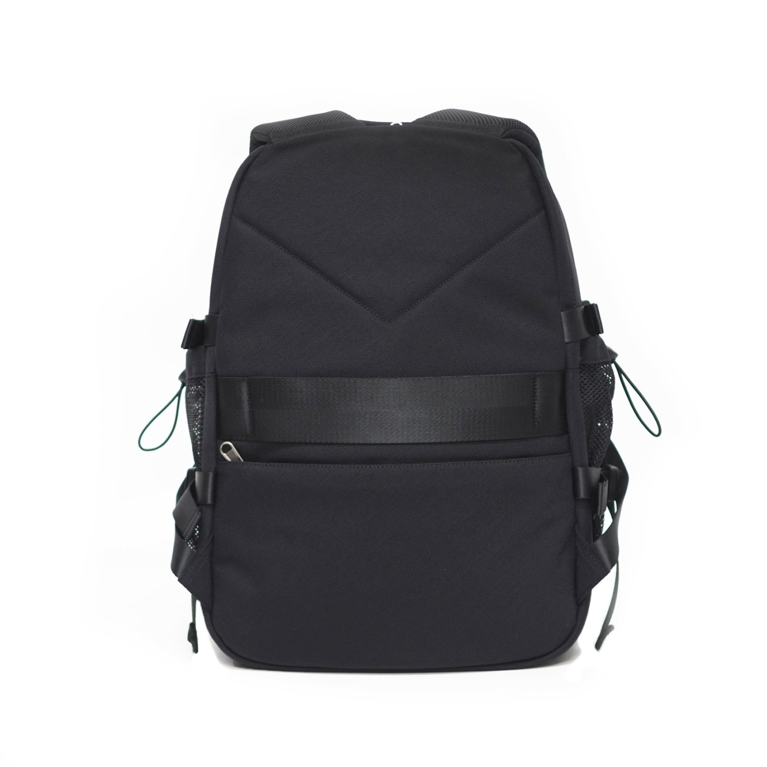 กระเป๋าเป้ HQ LUGGAGE รุ่น 3324 ดีไซน์ทันสมัย ผลิตจากผ้าโพลีเอสเตอร์เคลือบกันละอองน้ำ มาพร้อมช่องจัดเก็บหลากหลาย ช่องใส่โน้ตบุ๊ค ช่องตาข่ายด้านข้าง และสายรัดคาดอกเพื่อเพิ่มความกระชับ สะพายสบายด้วยฟองน้ำบุหนา มีแถบสำหรับสอดคันชักกระเป๋าเดินทาง เหมาะสำหรับเดินทางและใช้งานทุกวัน