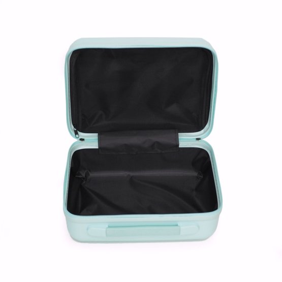 HQ LUGGAGE กระเป๋าเดินทางแบบถือ รุ่น 8803 ขนาด 14 นิ้ว ผลิตจากวัสดุ Polypropylene (PP) แข็งแรง ทนทาน น้ำหนักเบา ด้านในมีช่องแบ่งสัมภาระ พร้อมแถบยางสำหรับสอดคันชัก พกพาสะดวก เหมาะสำหรับขึ้นเครื่อง